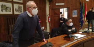 «Spostamento dello street food, Menna faccia marcia indietro o 40 persone rischiano il posto»