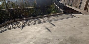 Loggia Amblingh, manca un pezzo di pavimento: intesa per far ripartire i lavori