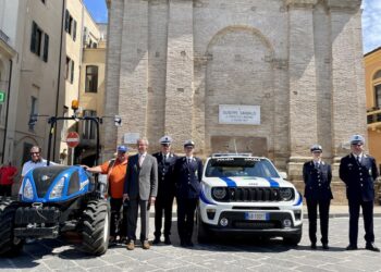 Due nuovi mezzi per la Polizia Municipale ed i Lavori Pubblici