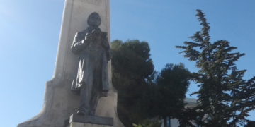 Giornata internazionale delle malattie infiammatorie croniche dell’intestino, la statua di Rossetti s’illuminerà di viola