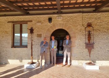 Il maestro Paolo Spoltore dona due opere al Polo Museale “Santo Spirito”