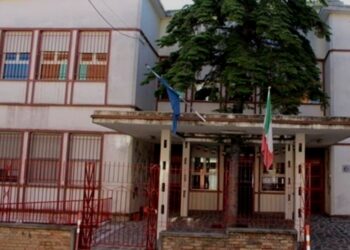 Si riaccendono i fornelli: riapre la cucina della scuola Santa Lucia