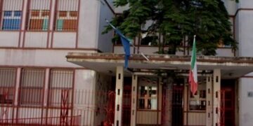 Si riaccendono i fornelli: riapre la cucina della scuola Santa Lucia