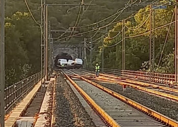 Treno deragliato sulla Pescara-Bari: circolazione sospesa tra Fossacesia e Porto di Vasto
