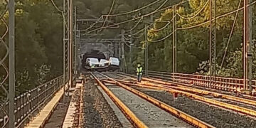 Treno deragliato sulla Pescara-Bari: circolazione sospesa tra Fossacesia e Porto di Vasto