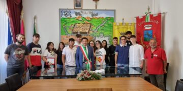 Pollutri, l’amministrazione consegna ai neo-diciottenni una copia della Costituzione