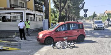 Investito bimbo nel passeggino, finisce in codice rosso in ospedale