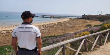 Punta Penna, manomesse le sbarre di accesso alle aree portuali: automobilisti multati