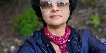 Non la vedono arrivare a lavoro e danno l’allarme, trovata morta in casa