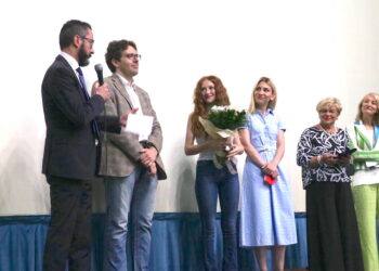 Riconoscimenti e proiezione de L’Arminuta per gli studenti: l’abbraccio della città a Sofia Fiore