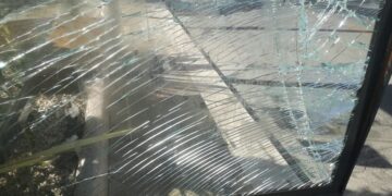 Le notti brave dei teppisti: ricominciano i vandalismi sulla riviera