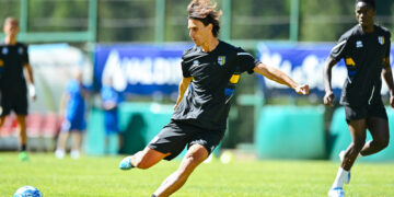 Roberto Inglese a lavoro per riconquistare il Parma, mercato permettendo