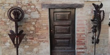 Le Metamorfosi di Spoltore a guardia della Torre di San Giovanni