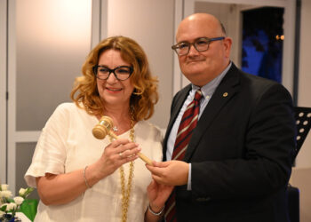 Passaggio del martelletto al Lions Club Vasto Adriatica Vittoria Colonna, Maria Pia Smargiassi è il nuovo presidente