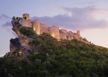 Il fascino del Medioevo protagonista con tre serate al castello