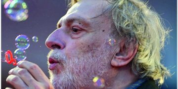 “Strada, le parole di Gino”: la “voce” del fondatore di Emergency nel reading concerto dell’UniTre Vasto