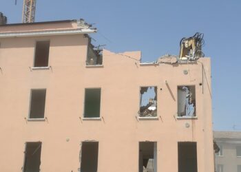 Piano di recupero, abbattuto il villaggio dei pescatori. Ater: entro fine mese il bando per le case popolari