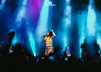 Elisa emoziona e infiamma i duemila dell’Aqualand