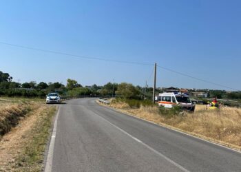 Si ribalta con un mezzo elettrico, 57enne trasferito a Pescara in elisoccorso