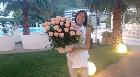 Dopo 42 anni la maestra Annamaria va in pensione: «Sei stata la colonna portante dell’asilo di via Verdi»