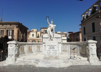 Arte e Memoria: inaugurato il restaurato Monumento ai Caduti