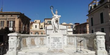 Arte e Memoria: inaugurato il restaurato Monumento ai Caduti