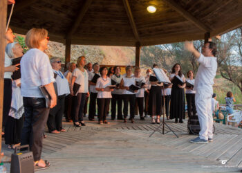 A Punta Penna i canti del Coro polifonico Histonium “…al calar del sole”