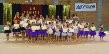 Ginnastica ritmica, applausi per il saggio della Asd Gymnica Le Fenici