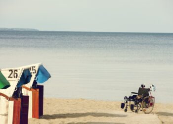 Mare senza barriere, con il “Lido Insieme” la spiaggia di Vasto Marina diventa inclusiva