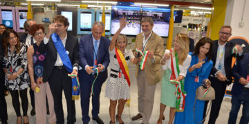 A San Salvo è l’Amazon Day: inaugurato il centro di distribuzione da mille lavoratori