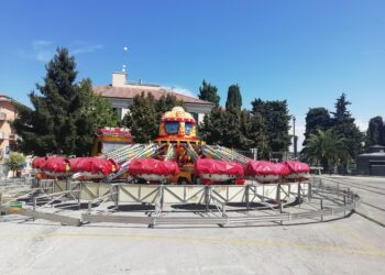 Feste di Settembre, arrivano le prime giostre per bimbi al terminal bus Tua