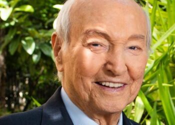 Addio a Piero Angela. L’ultimo messaggio: «Cercate di fare la vostra parte per questo nostro Paese»