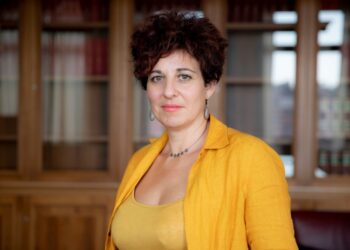 Carmela Grippa, candidata M5S alla Camera: «Il mio impegno per il territorio. Dalla parte giusta con impegno, cuore e coraggio»