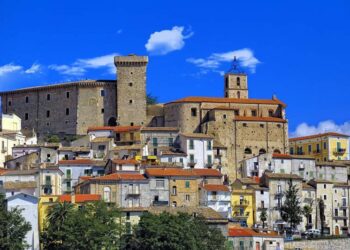 Casoli: il borgo si anima con il festival letterario “Ariel al Castello”