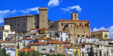 Casoli: il borgo si anima con il festival letterario “Ariel al Castello”