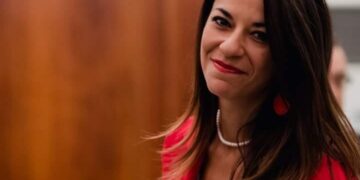 Le liste del Movimento 5 Stelle: Di Girolamo capolista al Senato, Torto alla Camera. Grippa nell’uninominale