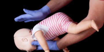 Sul lungomare a lezione di disostruzione pediatrica