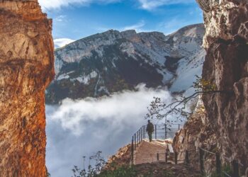 Sabato 6 agosto riaprono al pubblico le Grotte del Cavallone