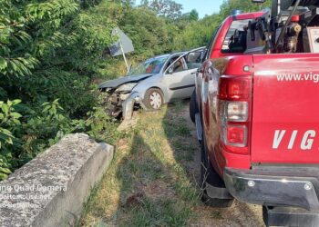 Fuori strada con l’auto, 55enne soccorso in eliambulanza