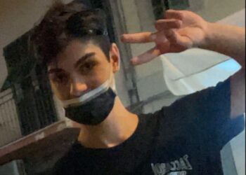 «Ti ricorderemo per il tuo sorriso e il cuore buono. Buon viaggio Jois»