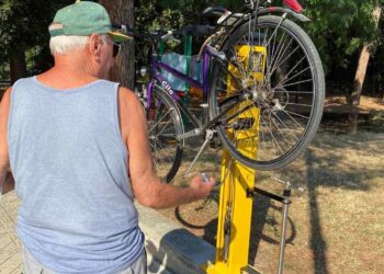 Sulla pista ciclabile a San Salvo due colonnine per la riparazione delle bici