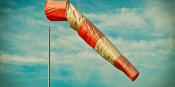 Allerta meteo in Abruzzo: nelle prossime ore previsti forti venti di burrasca