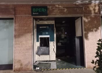 Atessa, assalto al bancomat di piazza Oberdan