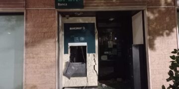 Atessa, assalto al bancomat di piazza Oberdan