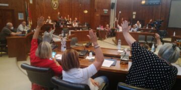 Raccolta dei rifiuti: ok alla trasformazione del Civeta in società “in house”