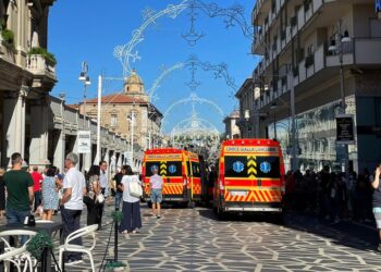 Auto a folle velocità travolge pedoni in corso Trento e Trieste: fermato un 28enne