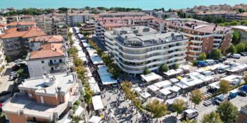 Ambulanti in città: «Contenti per le tante presenze, un bel segnale per la categoria degli ambulanti»