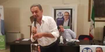 Azione e Italia viva presentano i candidati. «Noi del territorio, a destra paracadutati estranei all’Abruzzo»
