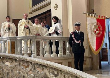 L’arcivescovo Forte celebra la messa di San Michele: «Vi auguro la capacità di comunicare e aprirvi agli altri»