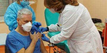 Covid-19, nuovo vaccino bivalente: al via la somministrazione in tutta la provincia